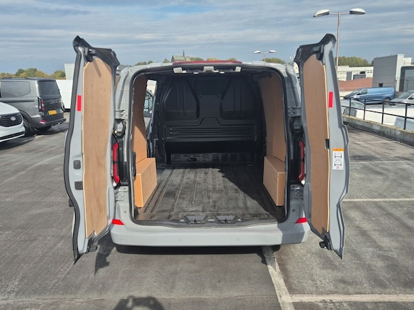 Used Ford E-Transit 2025 for sale - 76148744: Photo 28