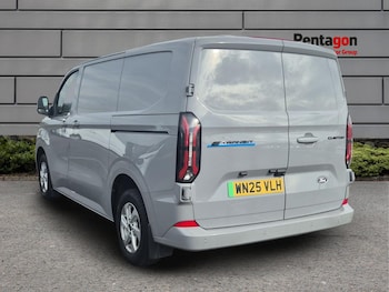 Used Ford E-Transit 2025 for sale - 76148744: Photo 2