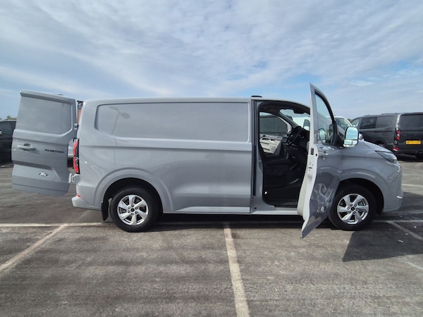 Used Ford E-Transit 2025 for sale - 76148744: Photo 30