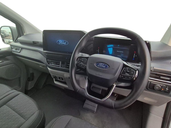Used Ford E-Transit 2025 for sale - 76148744: Photo 5
