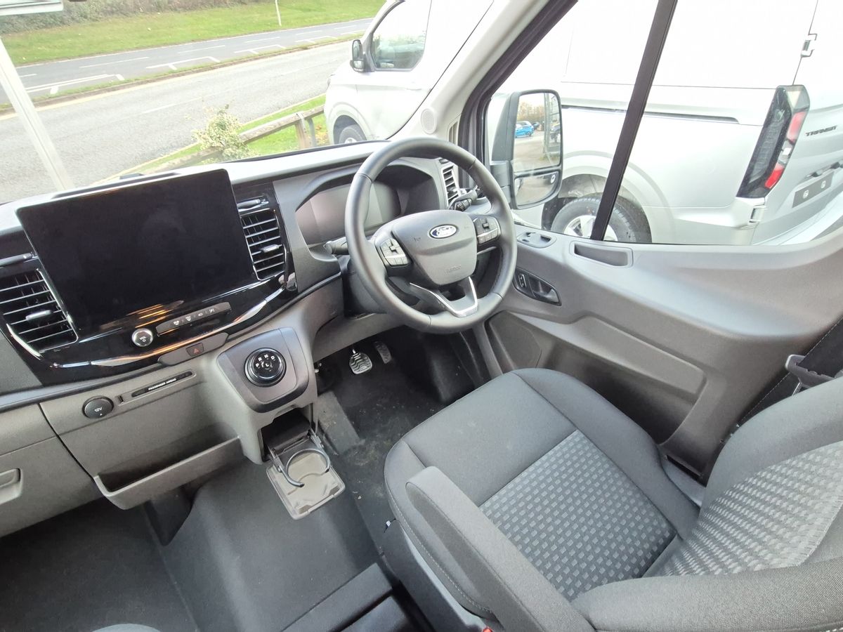 Used Ford E-Transit 2025 for sale - 76407281: Photo 27