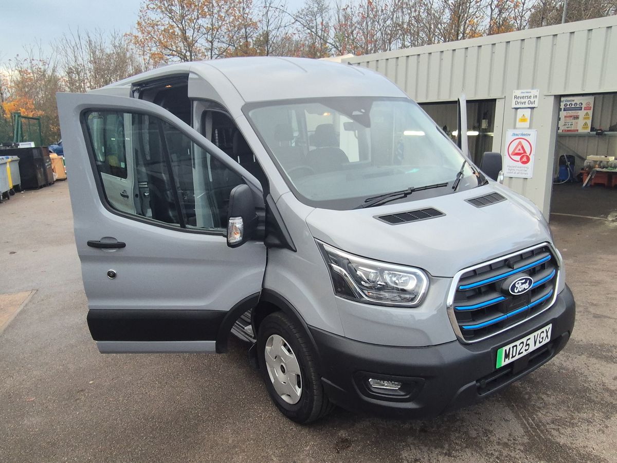 Used Ford E-Transit 2025 for sale - 76407281: Photo 35