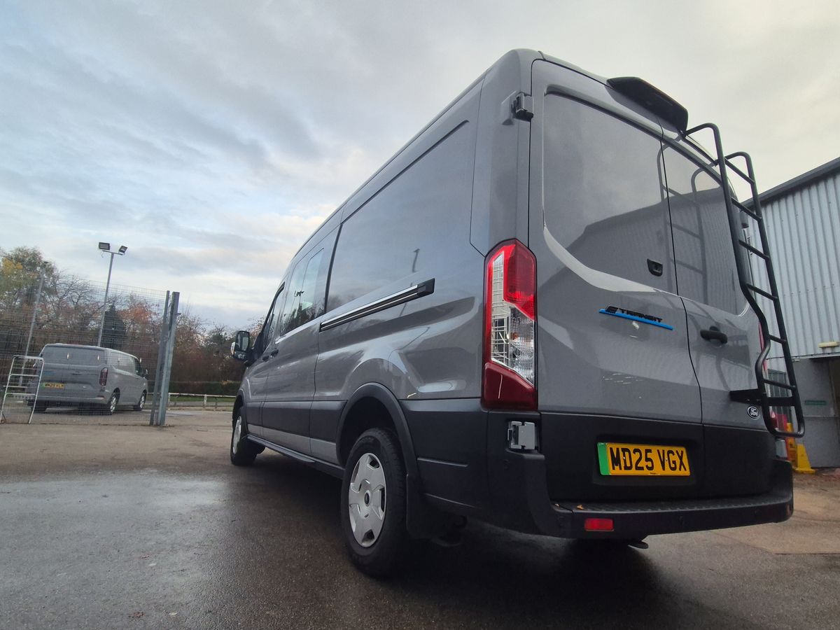 Used Ford E-Transit 2025 for sale - 76407281: Photo 39
