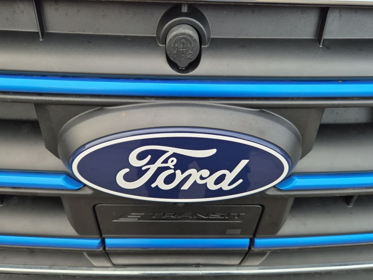Used Ford E-Transit 2025 for sale - 76407281: Photo 42