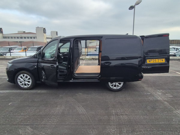 Used Ford Transit Connect 2025 for sale - 76268106: Photo 34