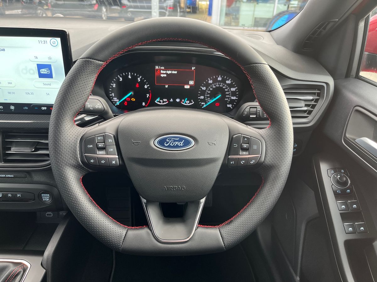 Used Ford Focus 2025 for sale - 76836837: Photo 30