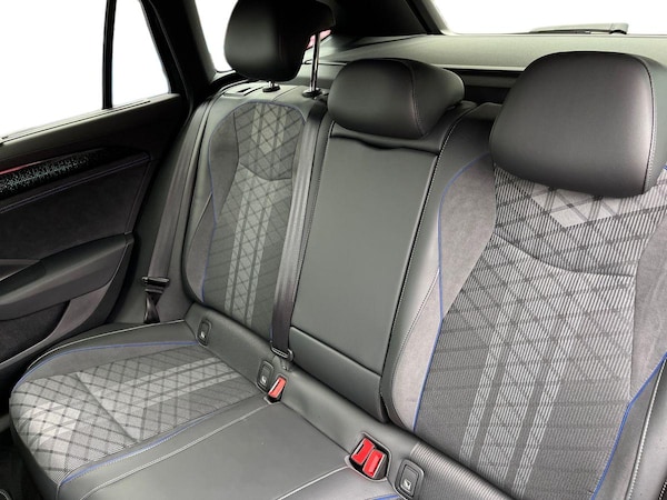 Used Volkswagen Passat 2025 for sale - 76186180: Photo 10