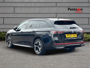Used Volkswagen Passat 2025 for sale - 76186180: Photo 2