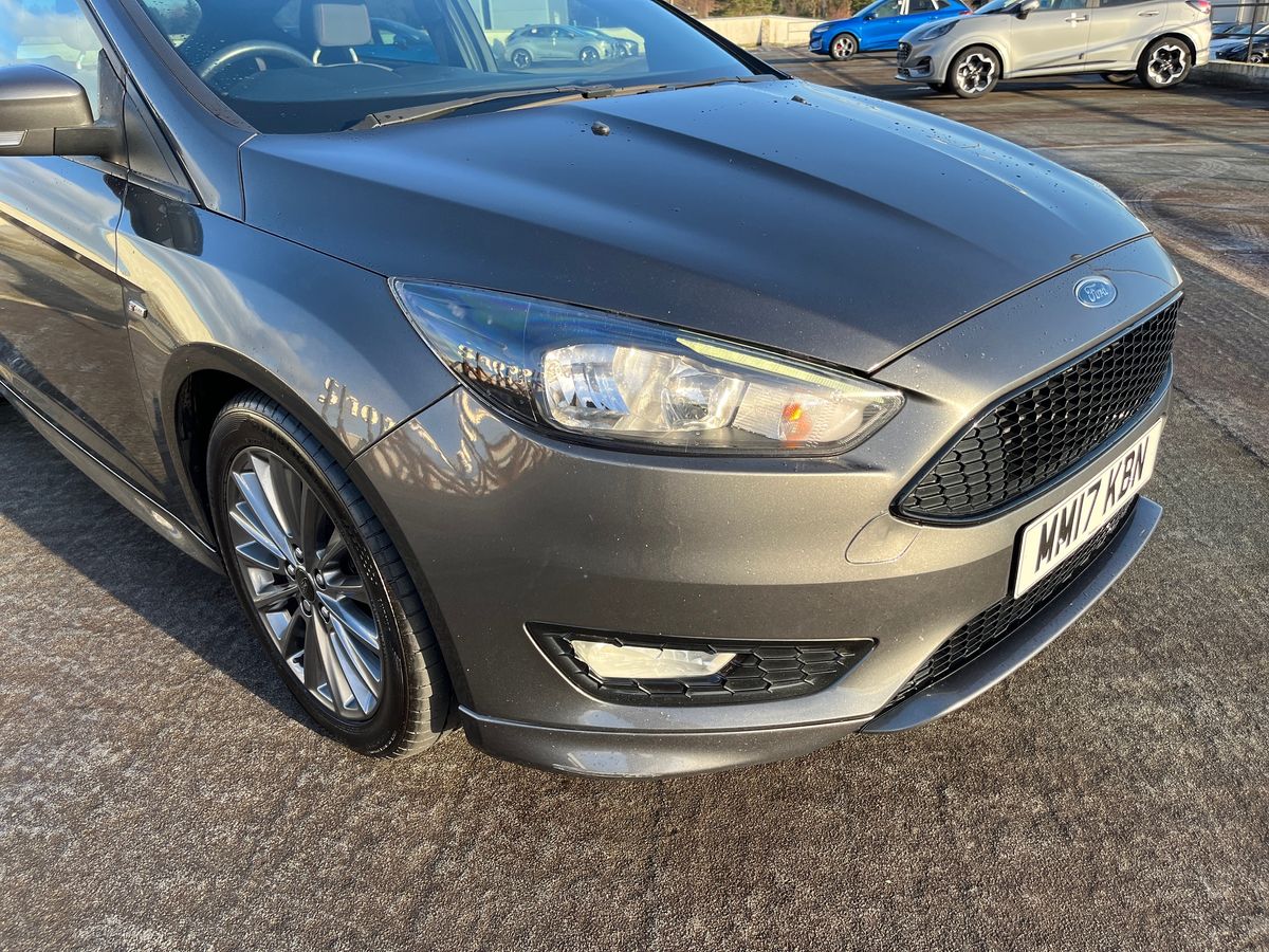 Used Ford Focus 2017 for sale - 76875943: Photo 18