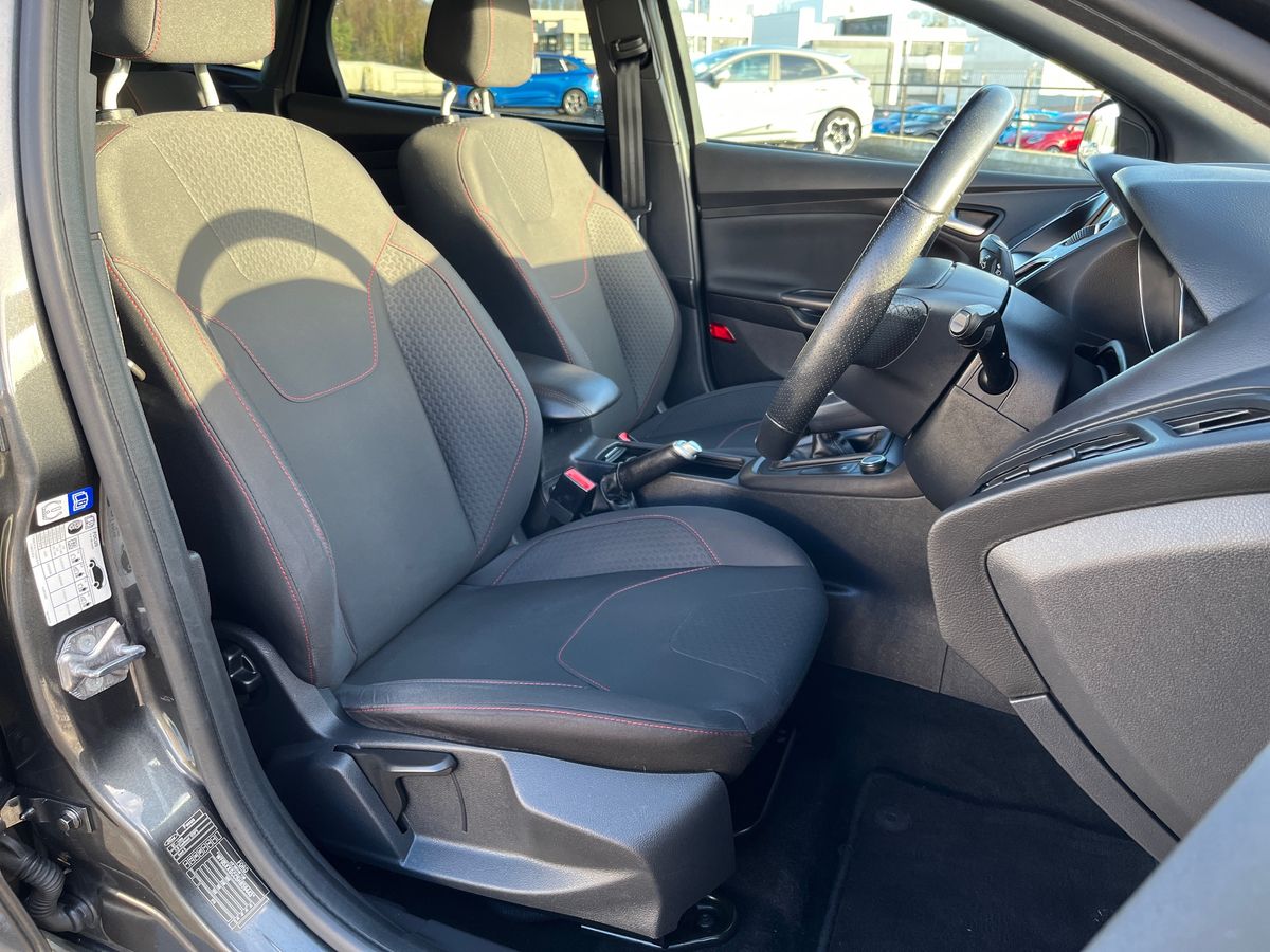 Used Ford Focus 2017 for sale - 76875943: Photo 23