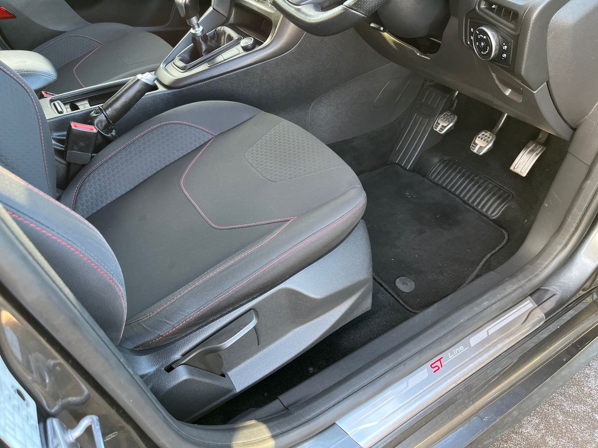 Used Ford Focus 2017 for sale - 76875943: Photo 39