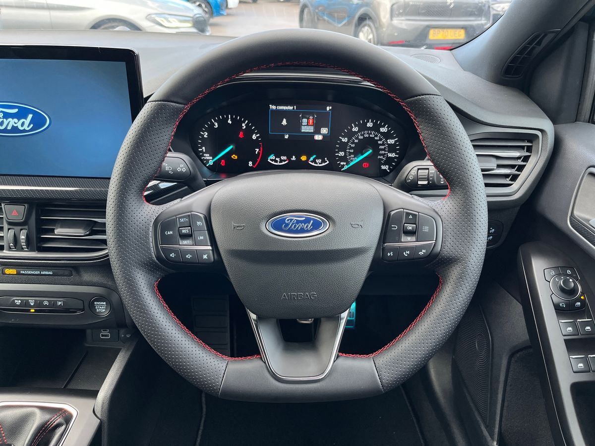 Used Ford Focus 2025 for sale - 76836848: Photo 38