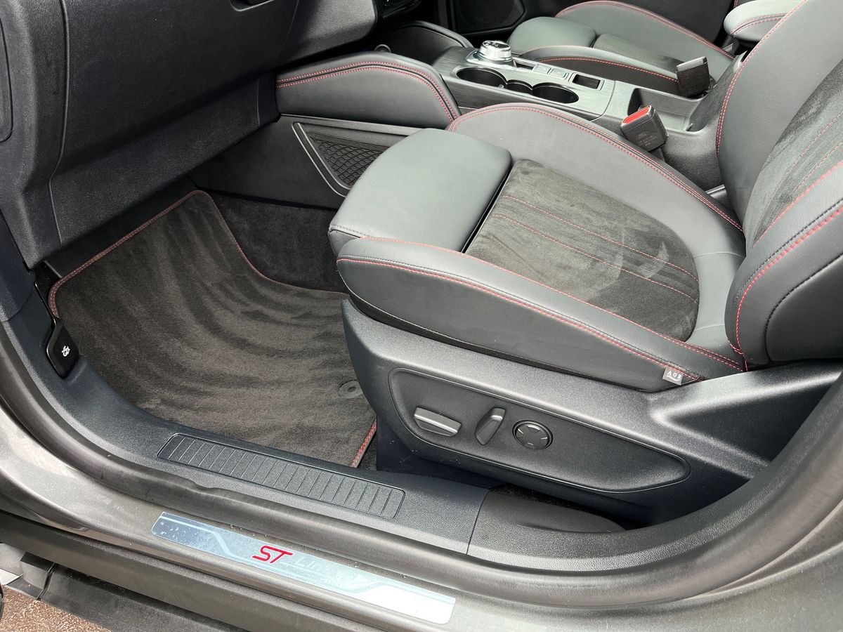 Used Ford Kuga 2025 for sale - 76236526: Photo 30