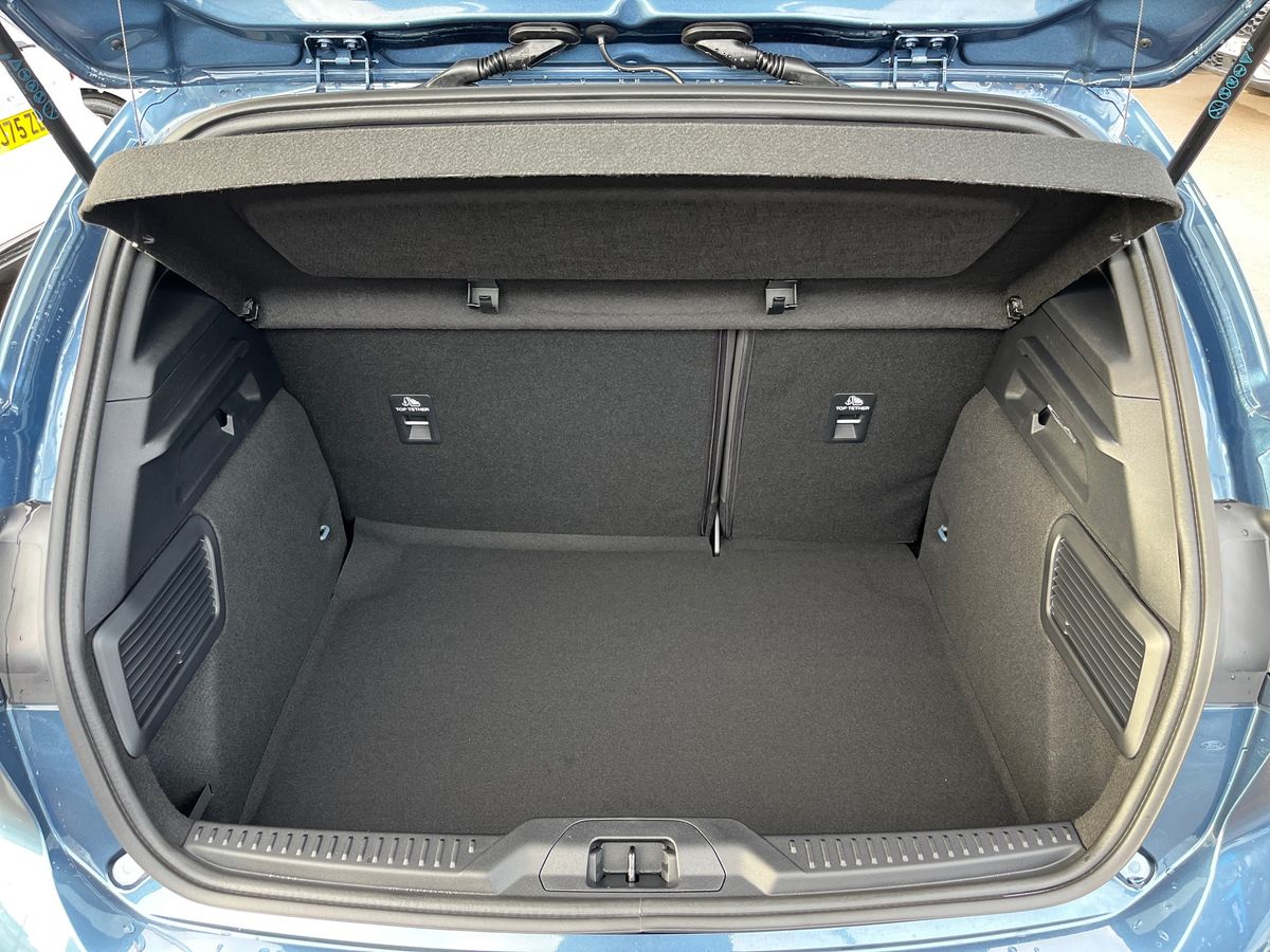 Used Ford Focus 2025 for sale - 76836852: Photo 12