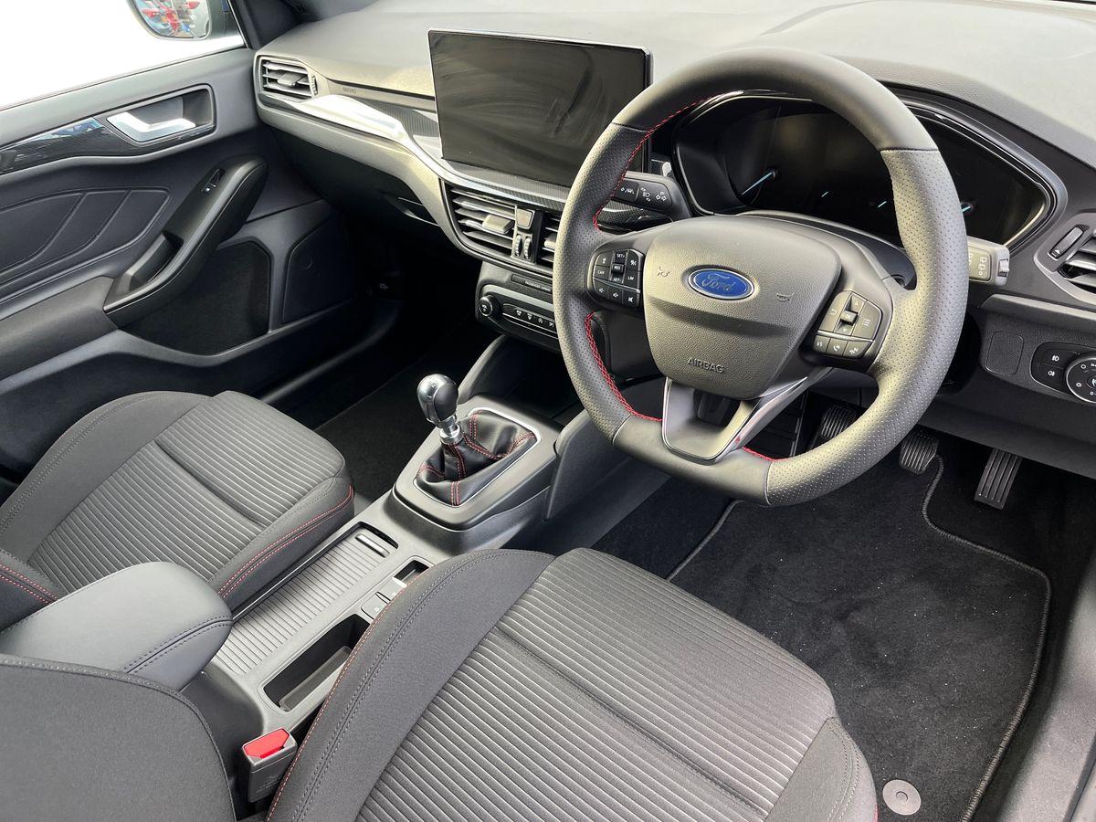 Used Ford Focus 2025 for sale - 76836852: Photo 6