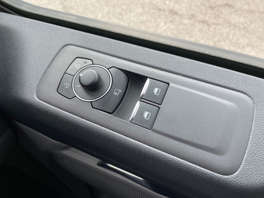 Used Ford Transit Custom 2024 for sale - 76401536: Photo 32