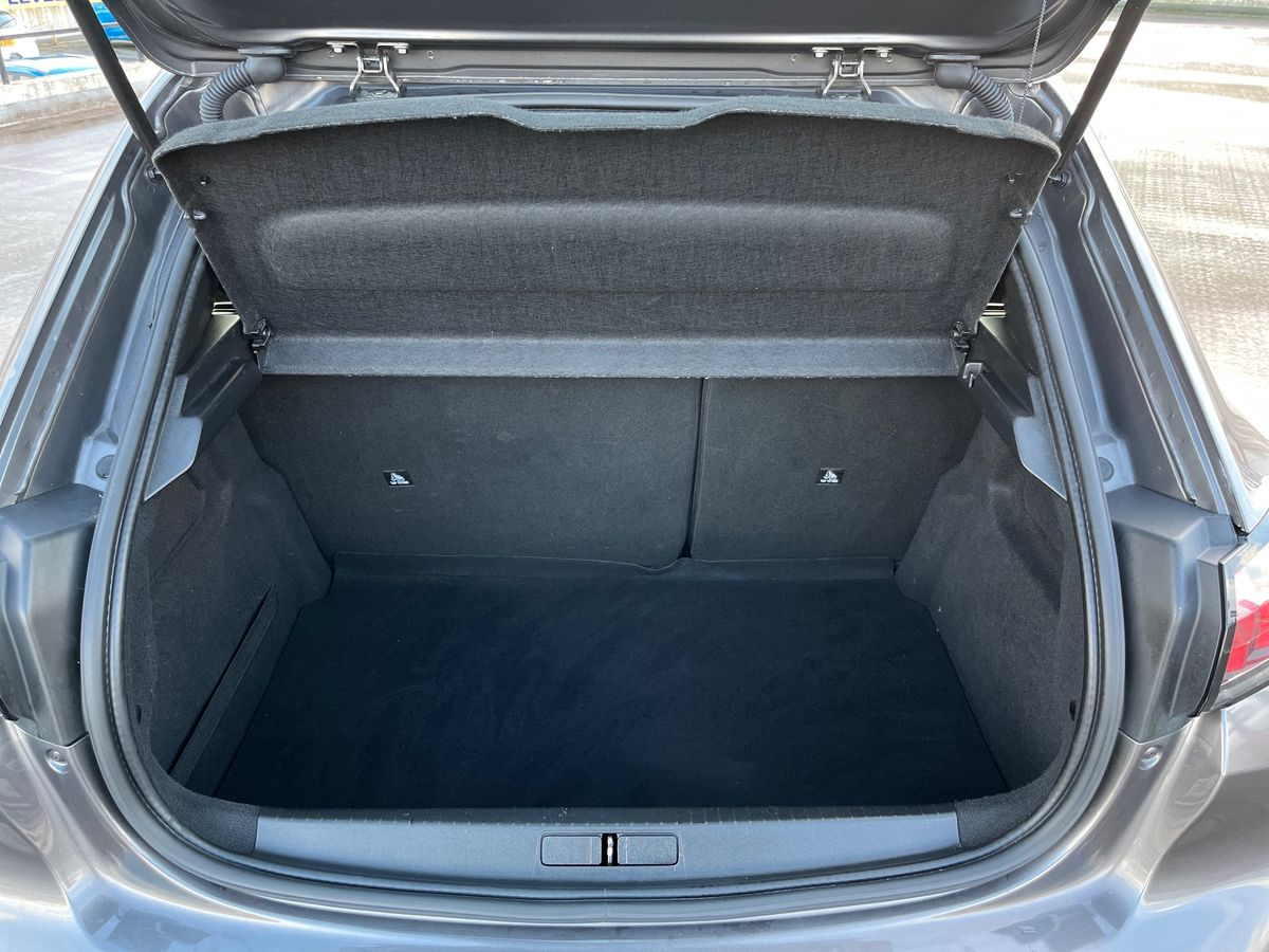 Used Peugeot 208 2021 for sale - 76476235: Photo 11