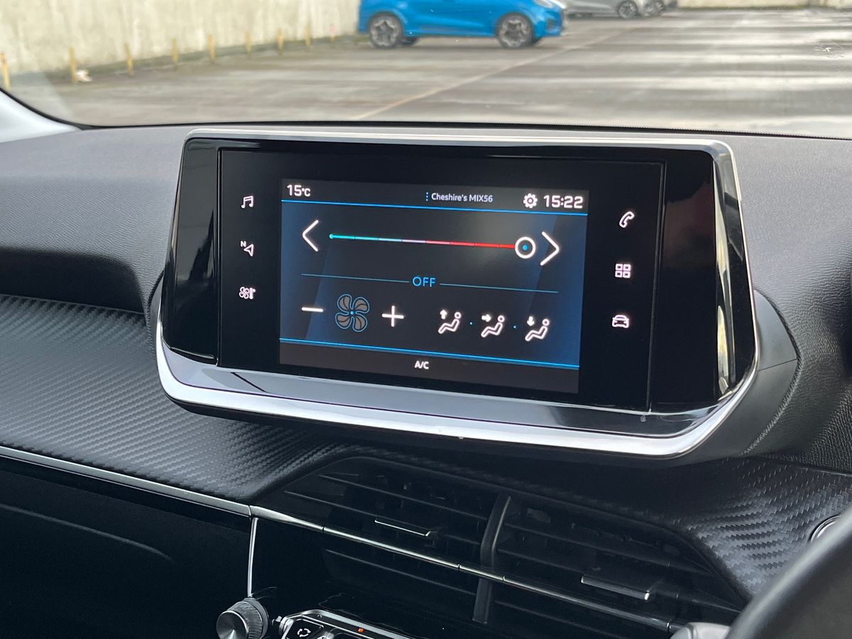 Used Peugeot 208 2021 for sale - 76476235: Photo 32