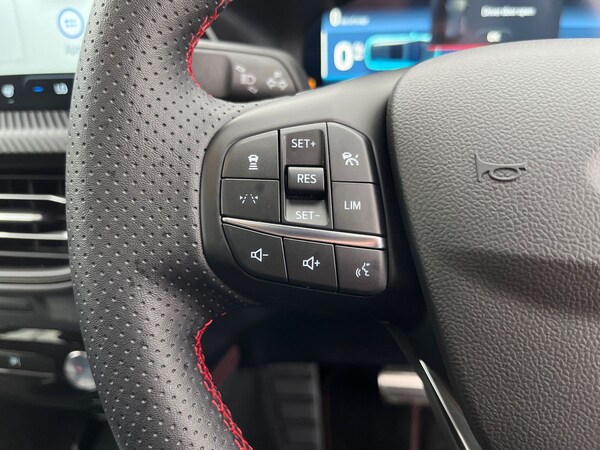 Used Ford Kuga 2025 for sale - 76081607: Photo 39