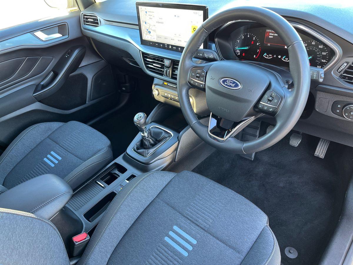 Used Ford Focus 2023 for sale - 76784769: Photo 5