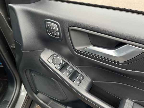 Used Ford Kuga 2025 for sale - 76274334: Photo 31