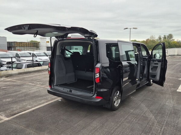 Used Ford Tourneo Custom 2025 for sale - 76163872: Photo 32