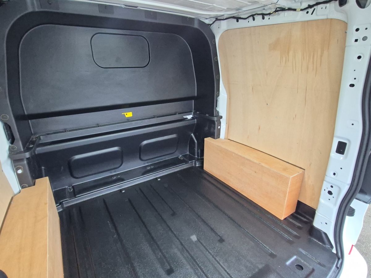 Used Ford Transit Custom 2025 for sale - 76892966: Photo 37