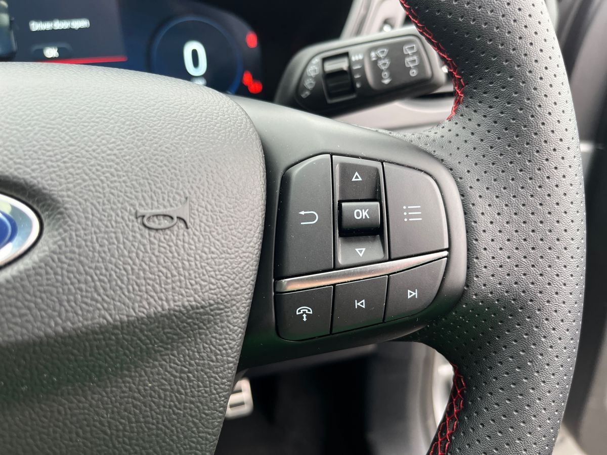 Used Ford Kuga 2025 for sale - 76119938: Photo 37