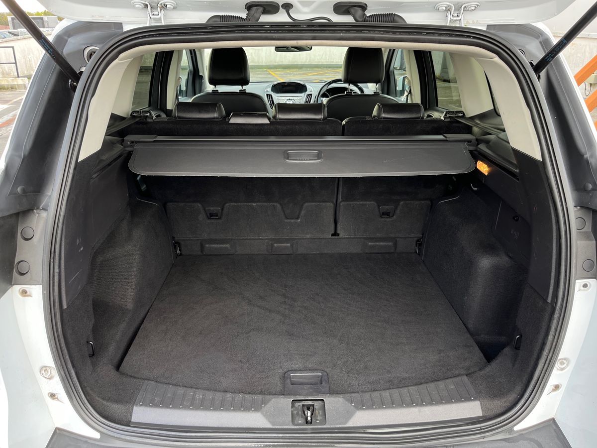 Used Ford Kuga 2015 for sale - 76373502: Photo 11