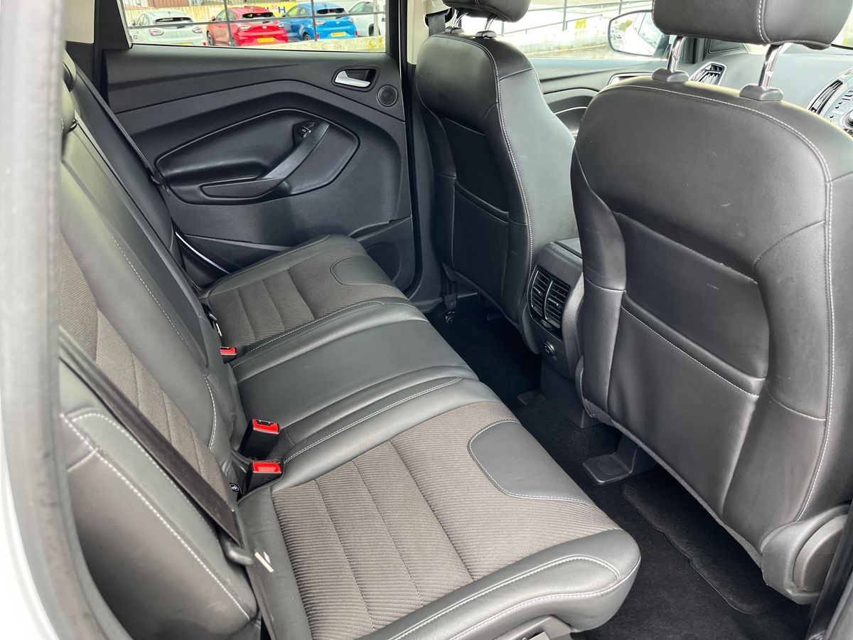 Used Ford Kuga 2015 for sale - 76373502: Photo 24