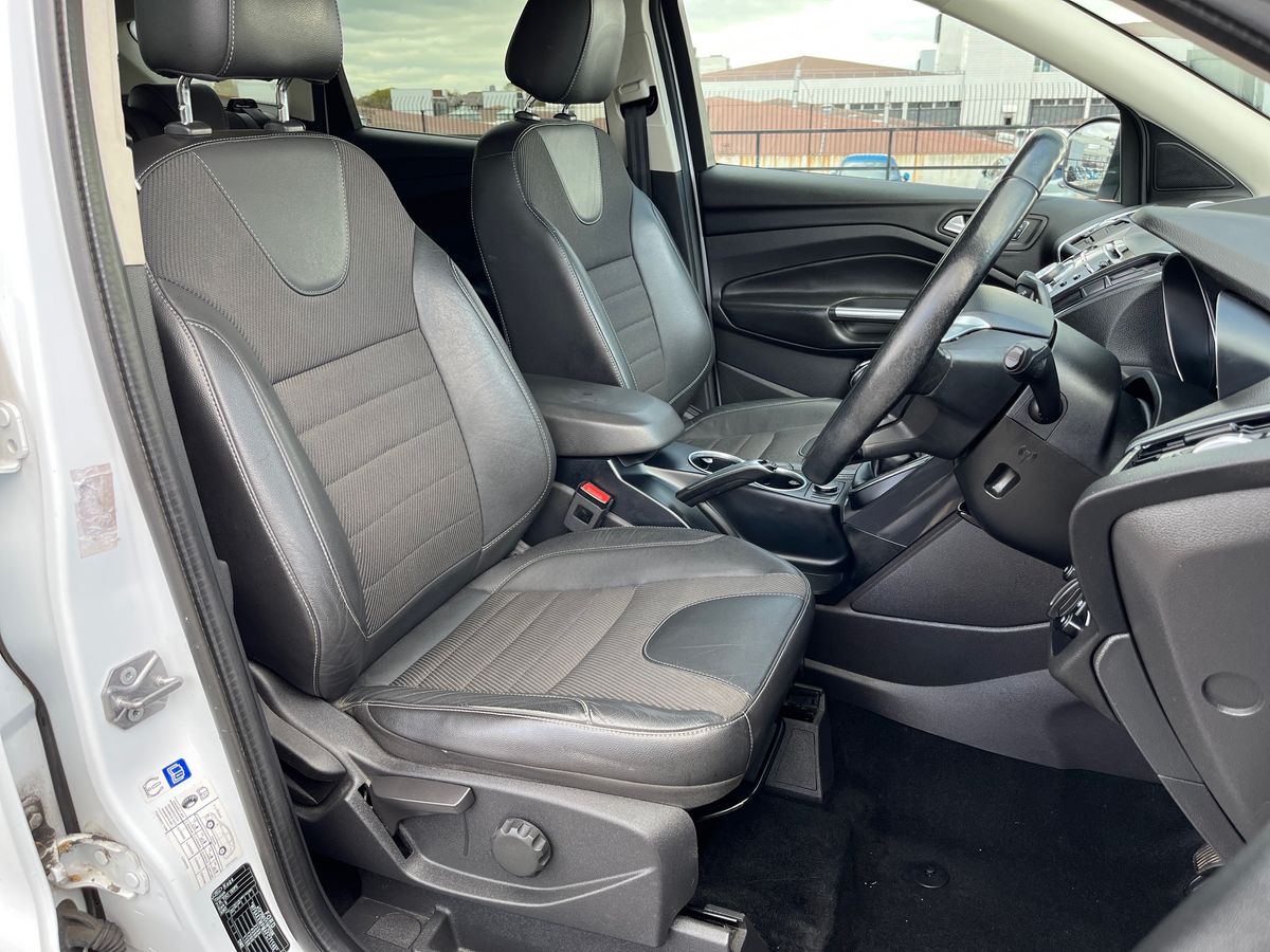 Used Ford Kuga 2015 for sale - 76373502: Photo 27