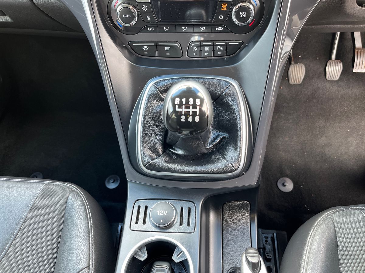 Used Ford Kuga 2015 for sale - 76373502: Photo 31