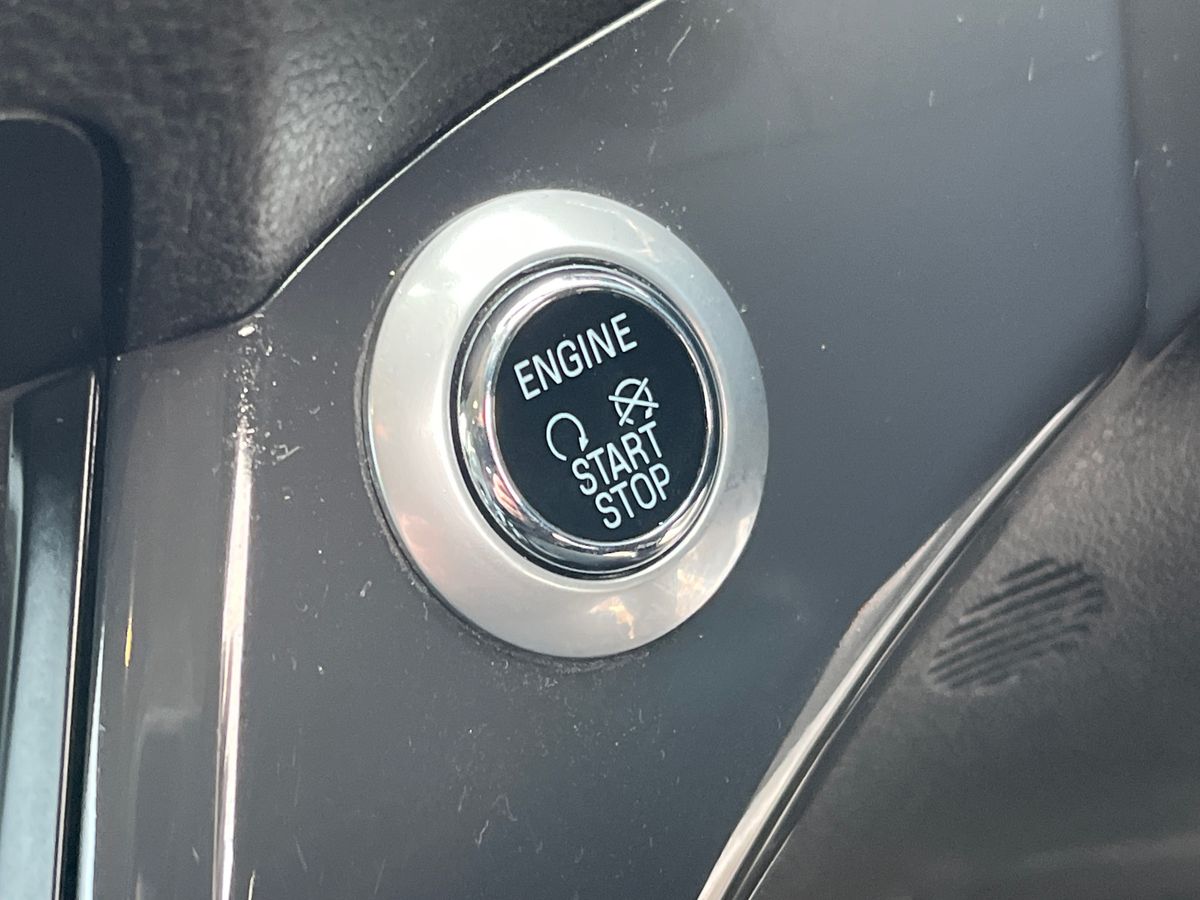 Used Ford Kuga 2015 for sale - 76373502: Photo 32