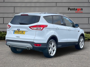 Used Ford Kuga 2015 for sale - 76373502: Photo