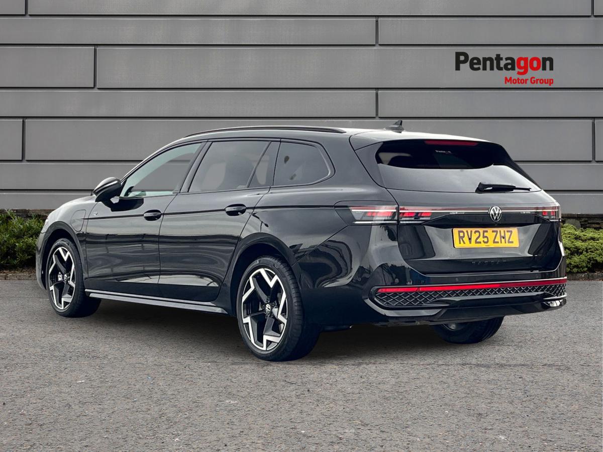 Used Volkswagen Passat 2025 for sale - 77118400: Photo 2