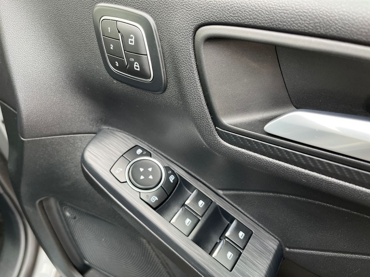 Used Ford Kuga 2025 for sale - 76328976: Photo 31