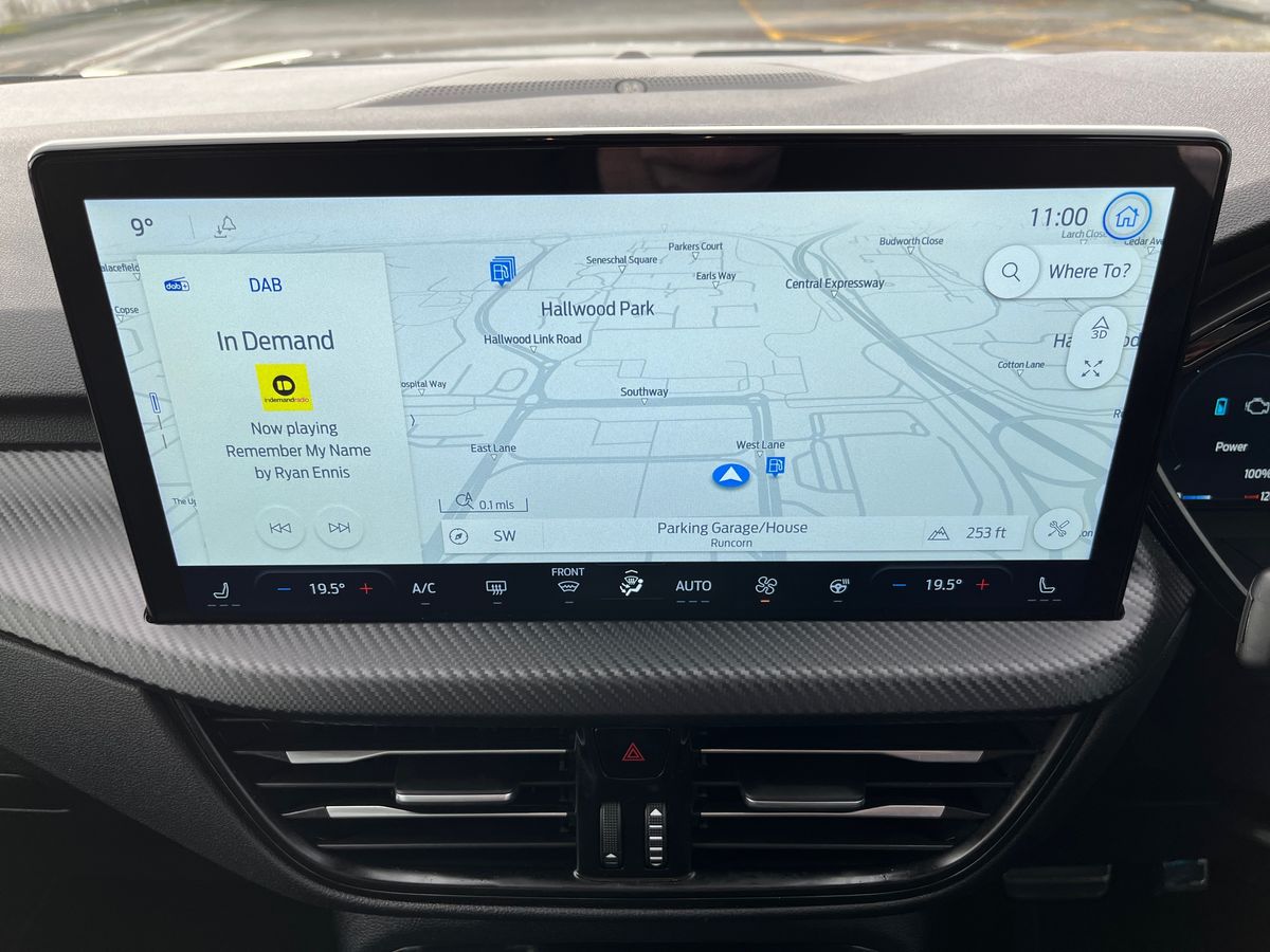 Used Ford Kuga 2025 for sale - 76328976: Photo 40