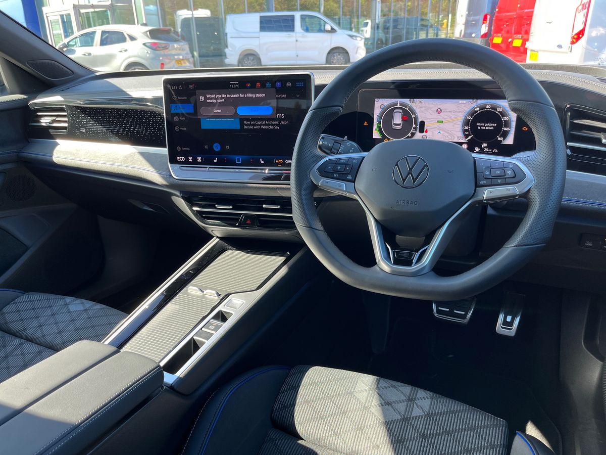 Used Volkswagen Passat 2025 for sale - 76040435: Photo 29
