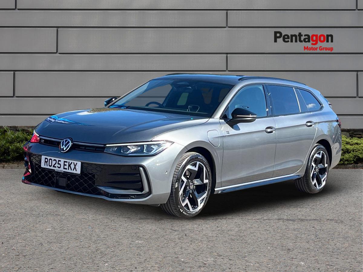 Used Volkswagen Passat 2025 for sale - 76040435: Photo 3