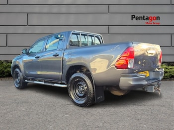 Used Toyota Hilux 2021 for sale - 76769057: Photo