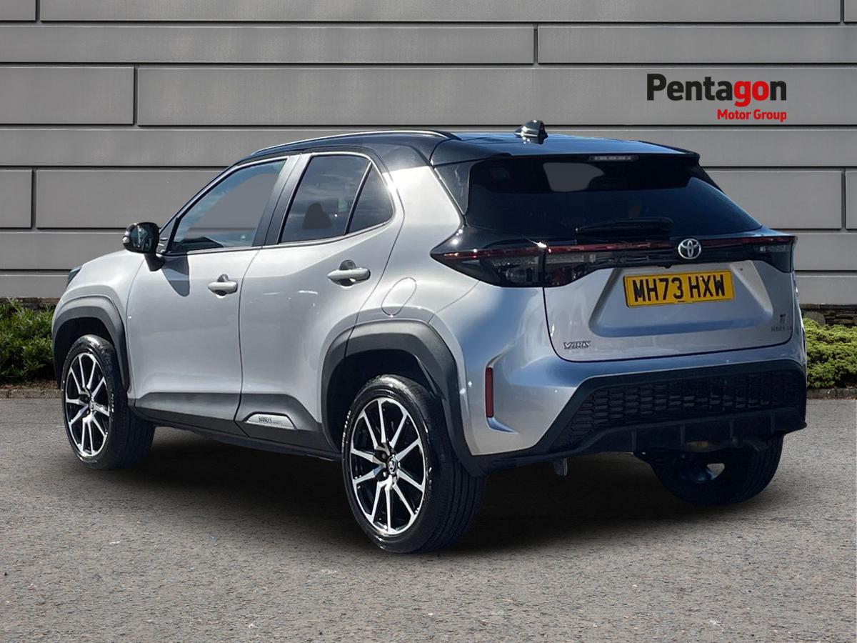 Used Toyota Yaris Cross 2024 for sale - 76892921: Photo 2