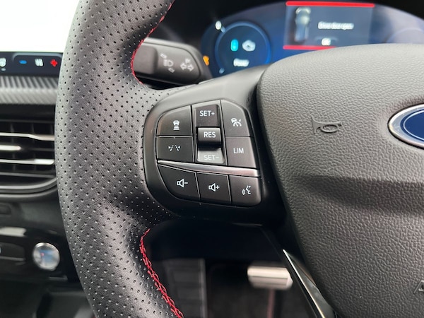 Used Ford Kuga 2025 for sale - 76257193: Photo 34