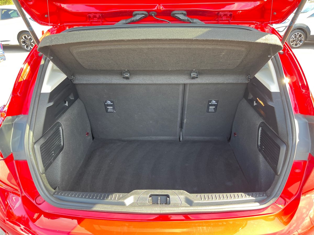 Used Ford Focus 2021 for sale - 76892910: Photo 11