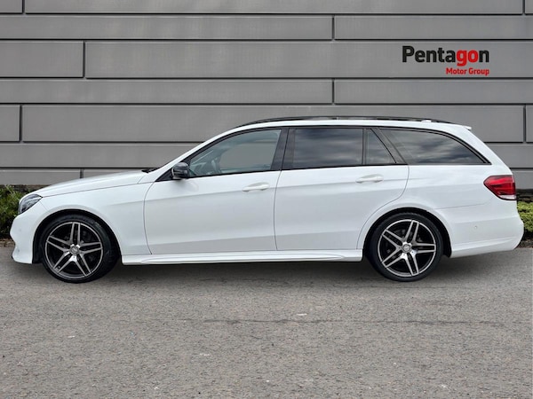 Used Mercedes-Benz E-Class 2015 for sale - 76186189: Photo 14