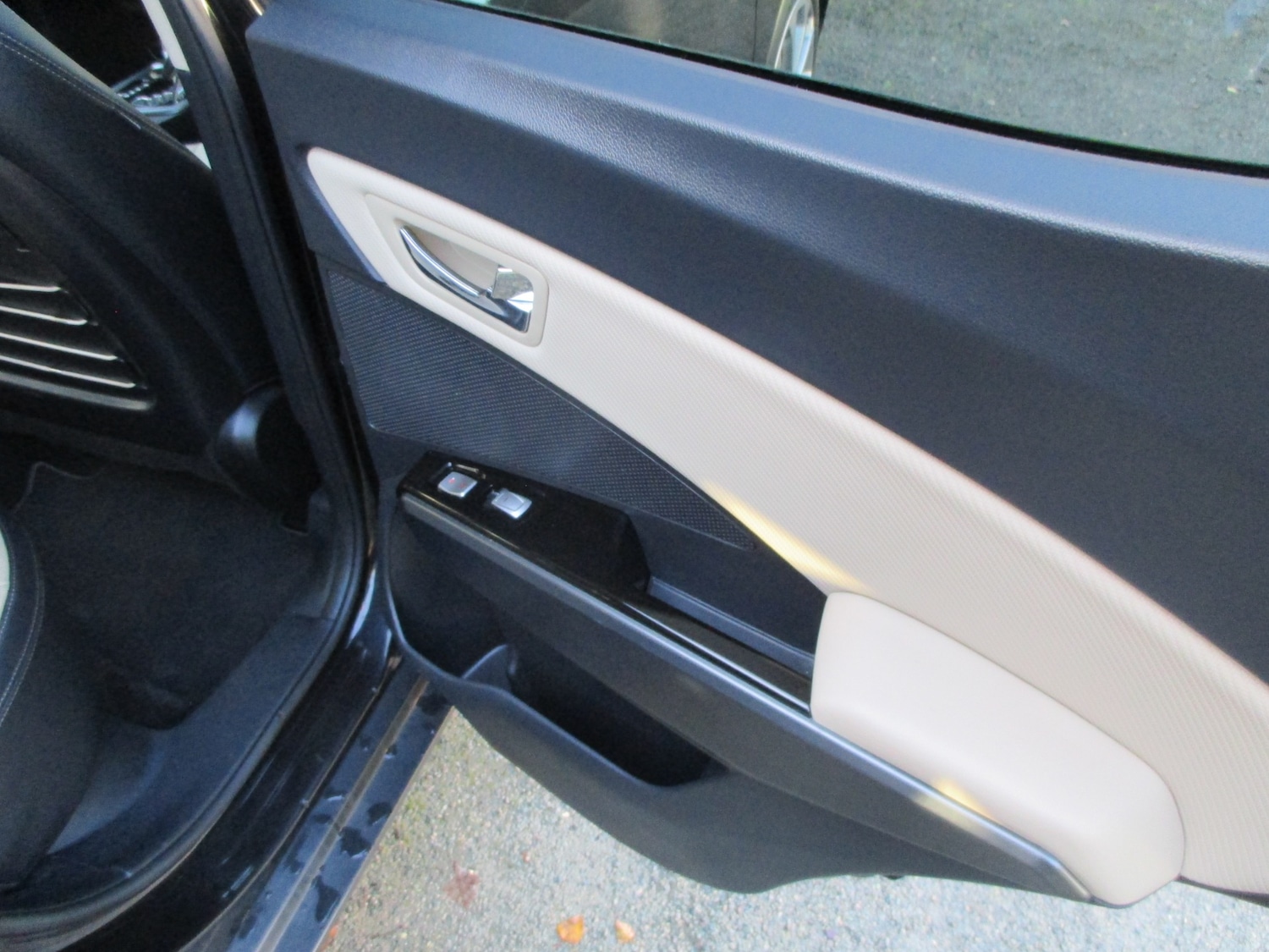 Used Ssangyong Tivoli 2016 for sale - 76861937: Photo 13