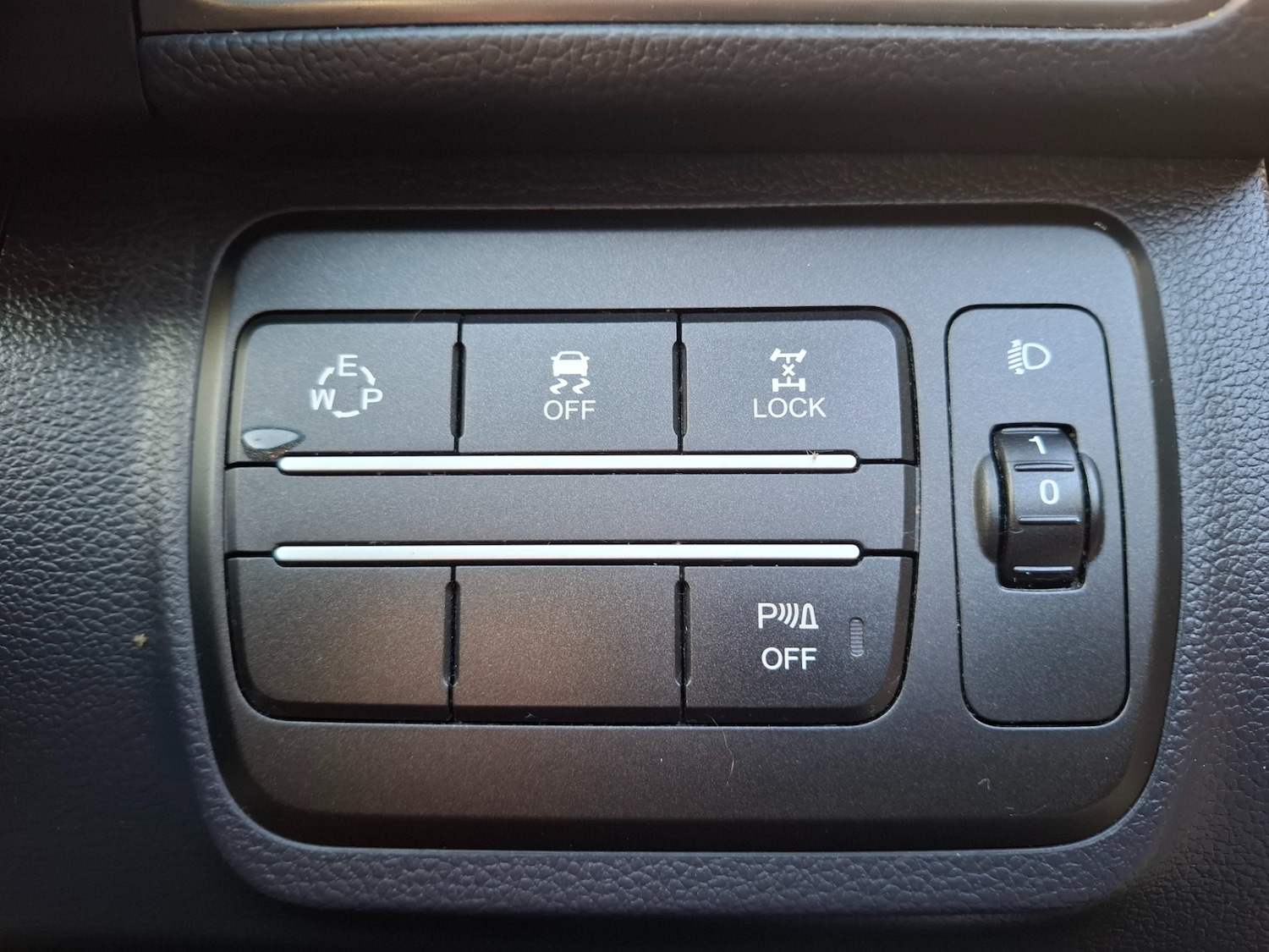 Used Ssangyong Tivoli 2016 for sale - 76861937: Photo 25