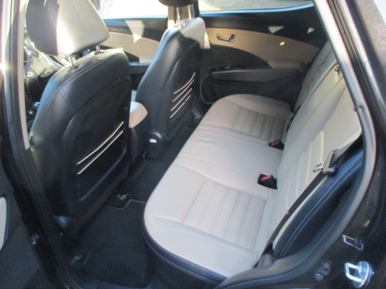 Used Ssangyong Tivoli 2016 for sale - 76861937: Photo 7