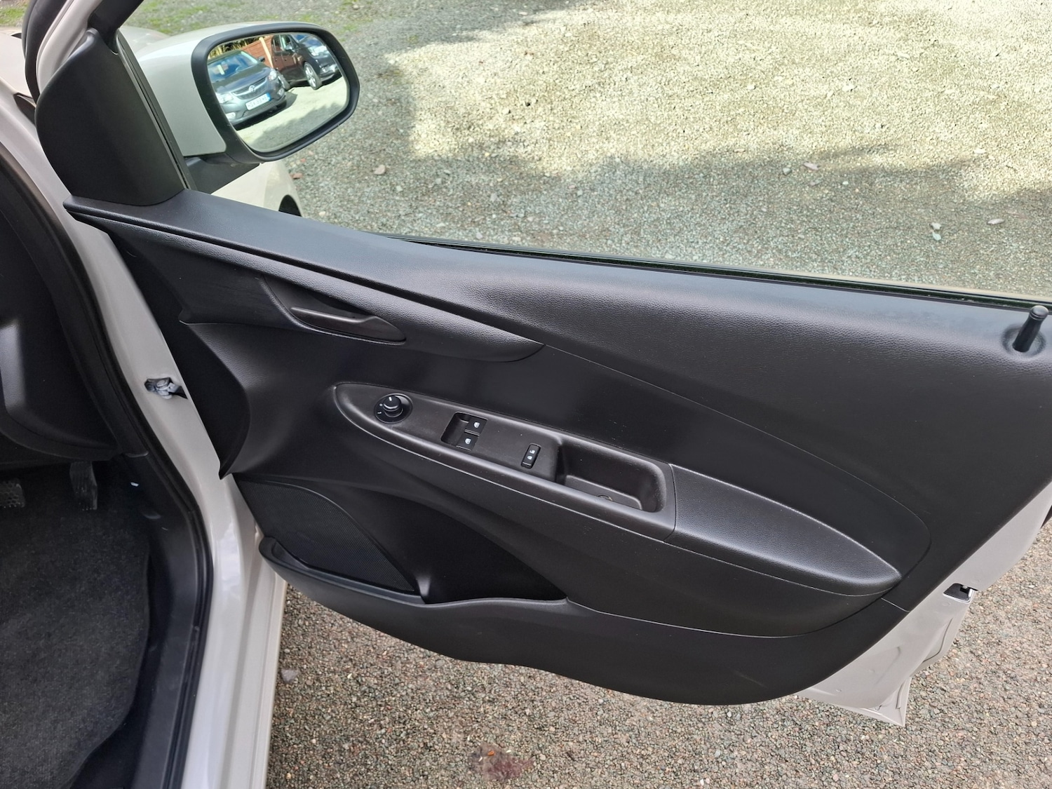 Used Vauxhall Viva 2016 for sale - 77833602: Photo 14