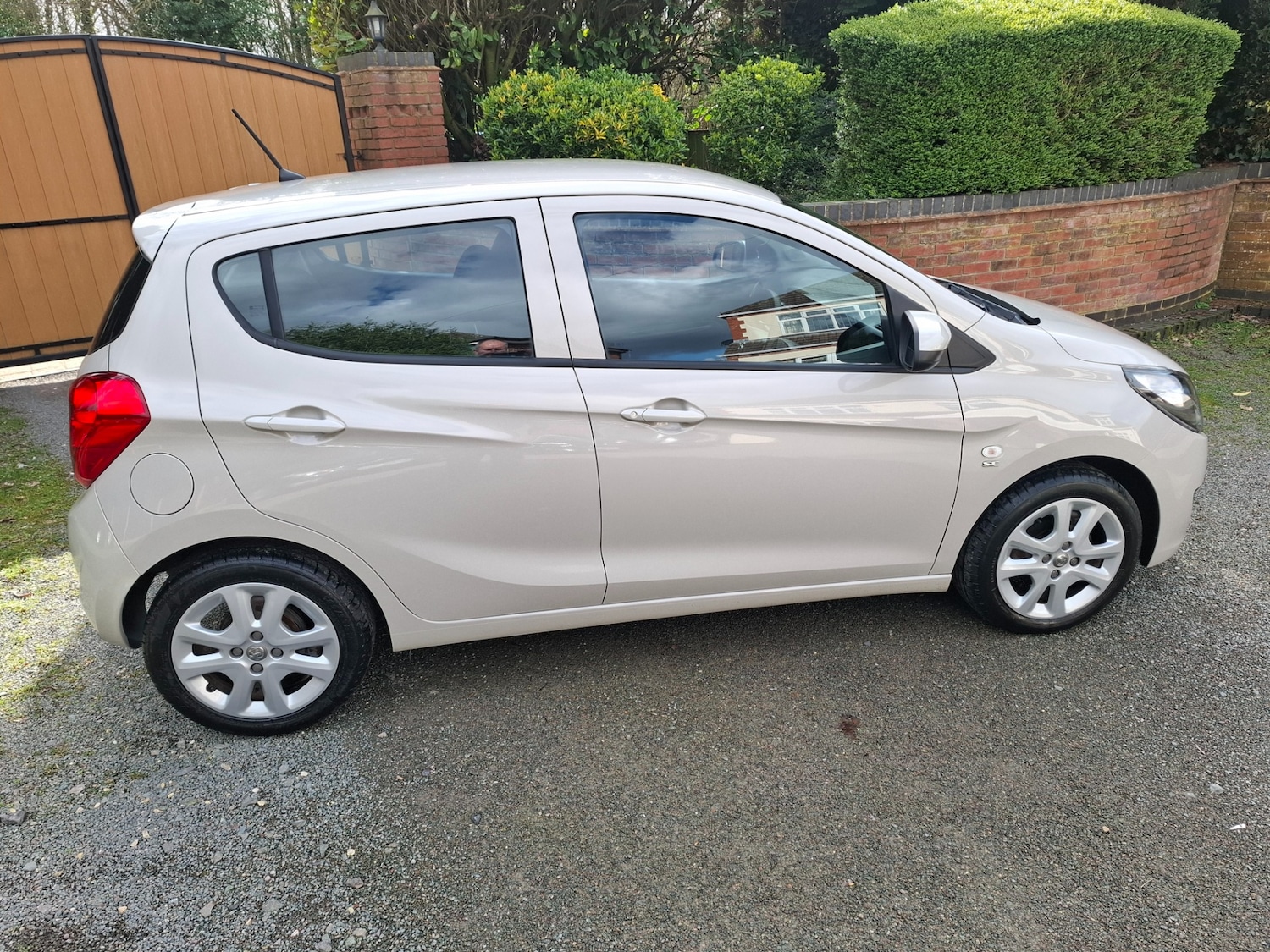 Used Vauxhall Viva 2016 for sale - 77833602: Photo 2
