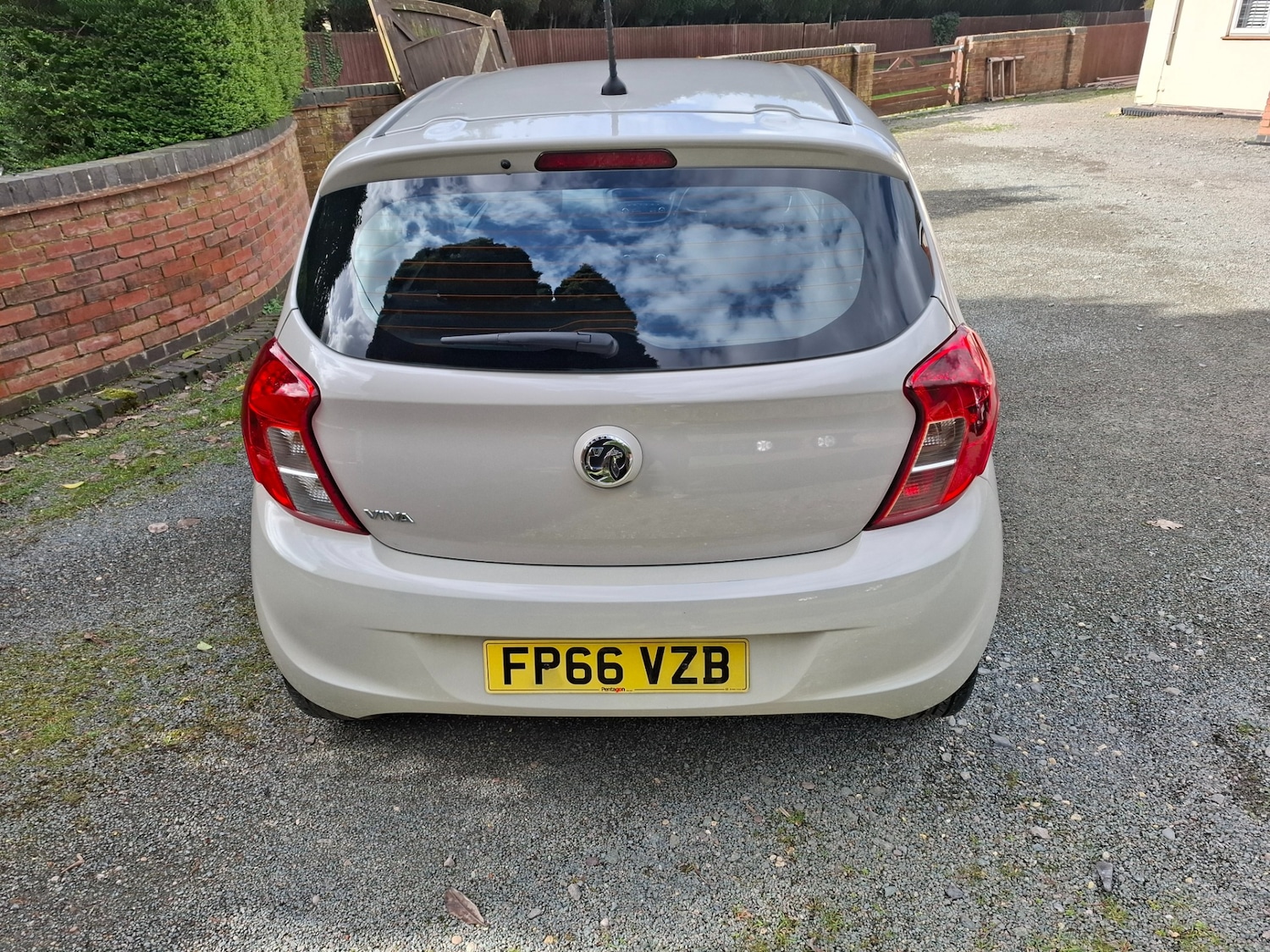 Used Vauxhall Viva 2016 for sale - 77833602: Photo 4